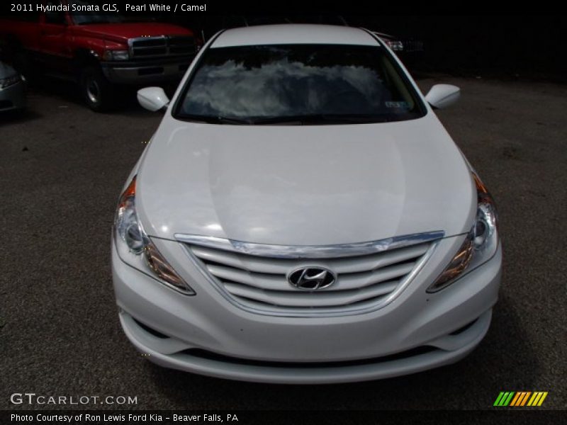 Pearl White / Camel 2011 Hyundai Sonata GLS