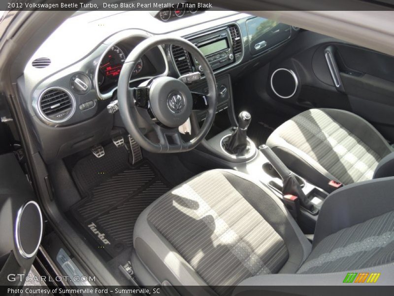Deep Black Pearl Metallic / Titan Black 2012 Volkswagen Beetle Turbo