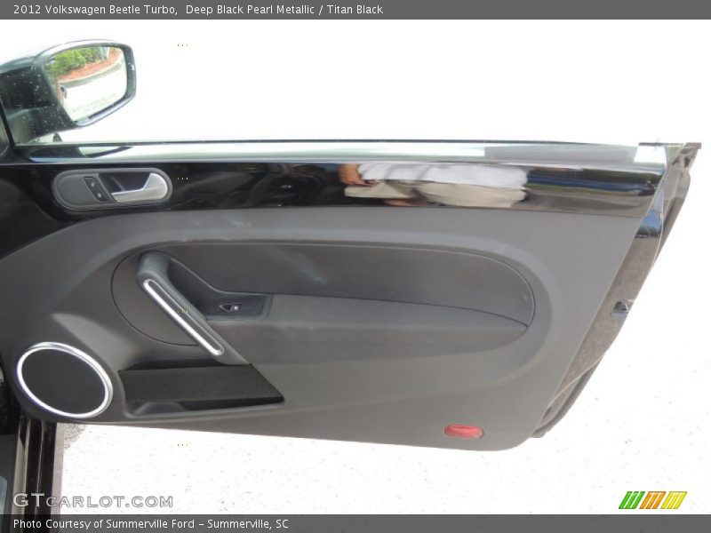 Deep Black Pearl Metallic / Titan Black 2012 Volkswagen Beetle Turbo