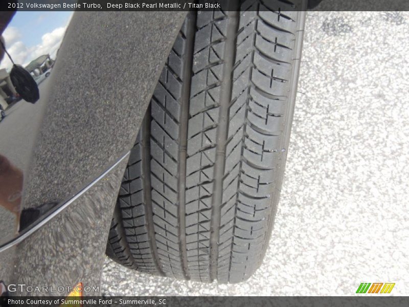 Deep Black Pearl Metallic / Titan Black 2012 Volkswagen Beetle Turbo