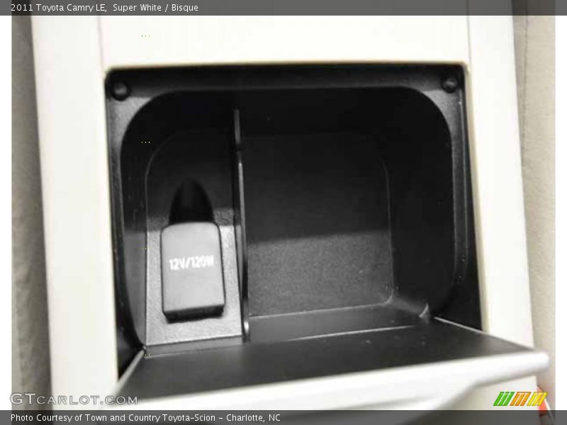 Super White / Bisque 2011 Toyota Camry LE