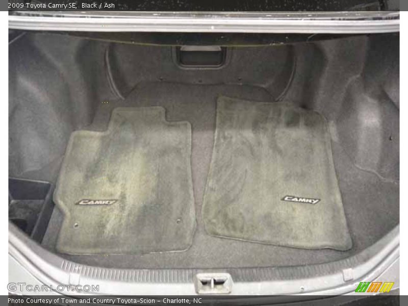 Black / Ash 2009 Toyota Camry SE