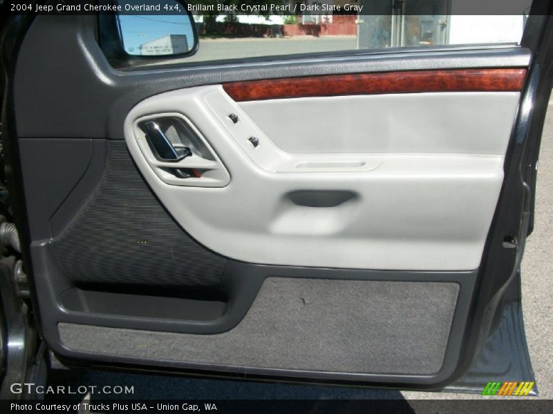 Brillant Black Crystal Pearl / Dark Slate Gray 2004 Jeep Grand Cherokee Overland 4x4