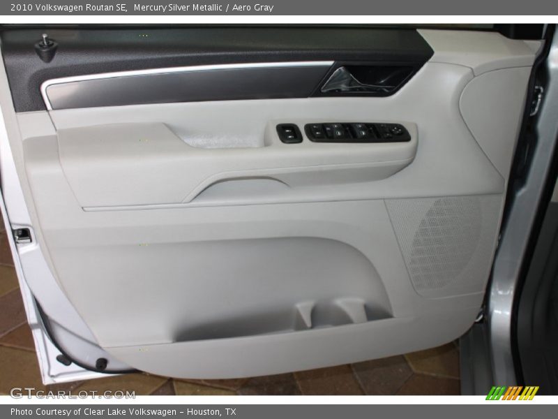 Mercury Silver Metallic / Aero Gray 2010 Volkswagen Routan SE