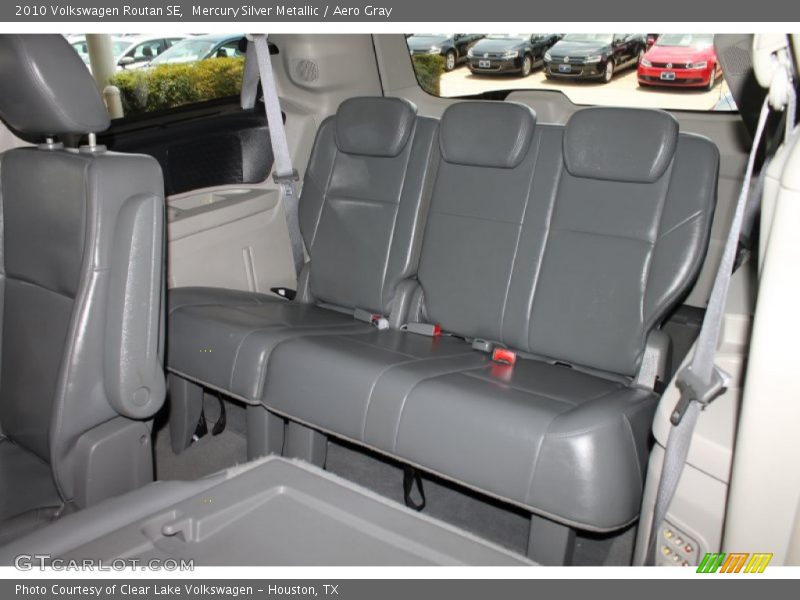 Mercury Silver Metallic / Aero Gray 2010 Volkswagen Routan SE