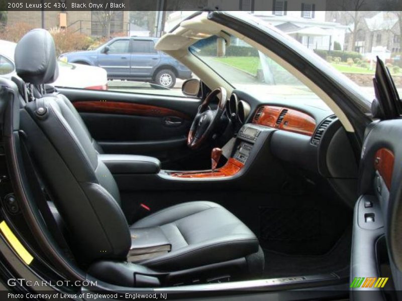Black Onyx / Black 2005 Lexus SC 430