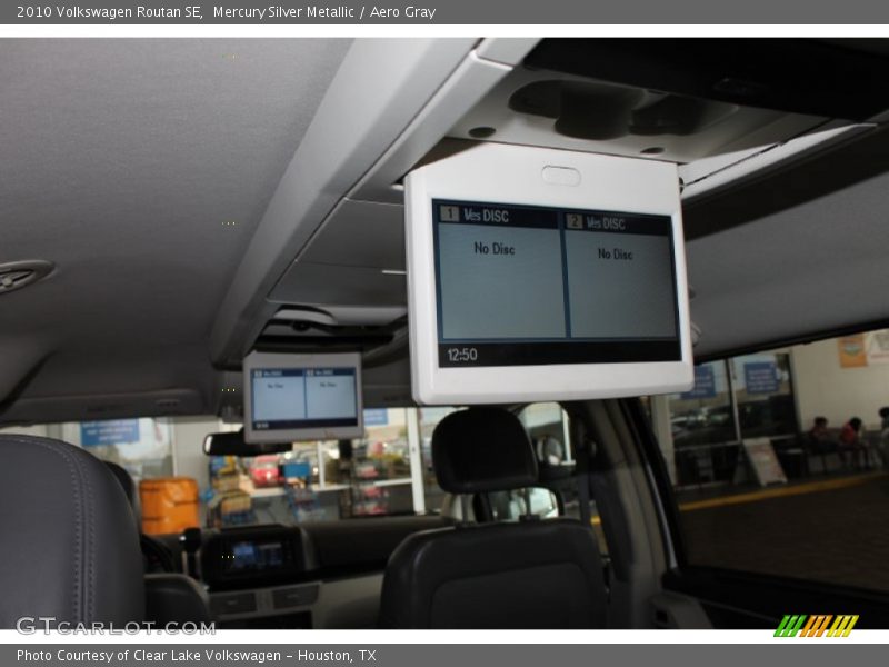 Mercury Silver Metallic / Aero Gray 2010 Volkswagen Routan SE