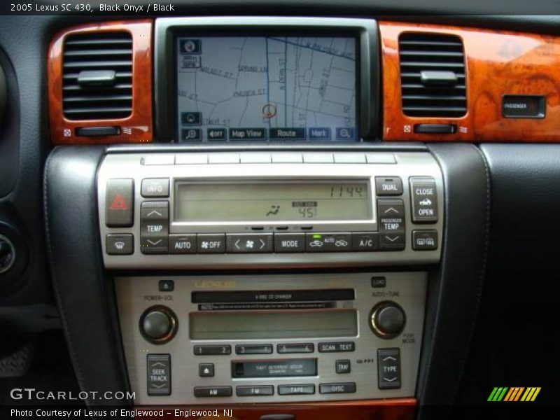 Black Onyx / Black 2005 Lexus SC 430