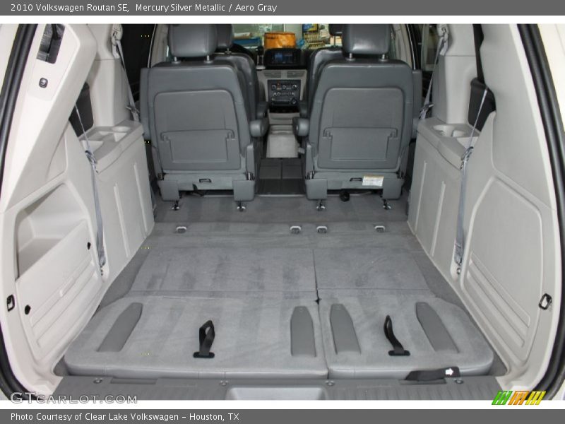 Mercury Silver Metallic / Aero Gray 2010 Volkswagen Routan SE