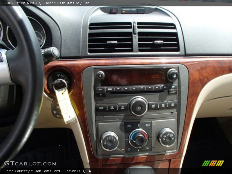 Carbon Flash Metallic / Tan 2009 Saturn Aura XR