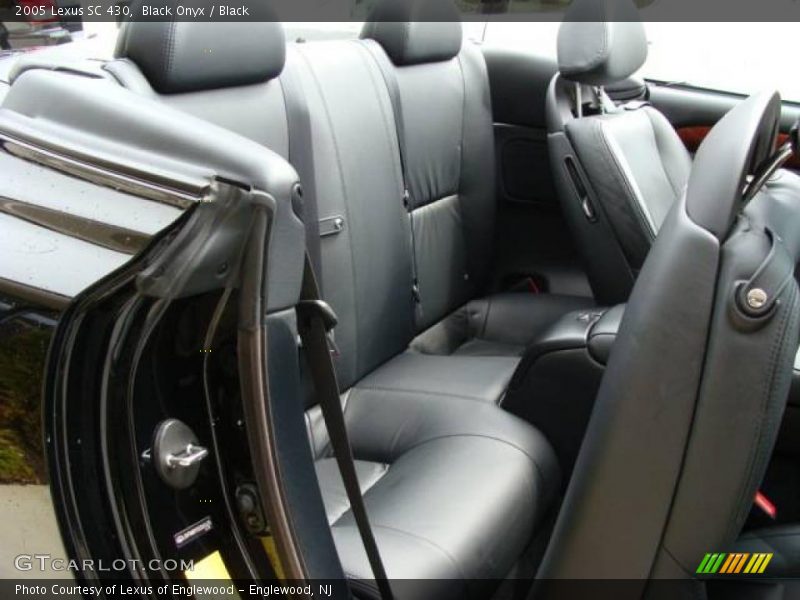 Black Onyx / Black 2005 Lexus SC 430