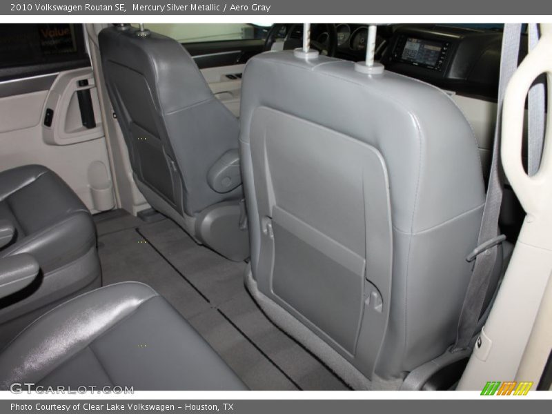 Mercury Silver Metallic / Aero Gray 2010 Volkswagen Routan SE