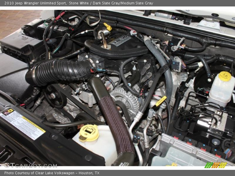 Stone White / Dark Slate Gray/Medium Slate Gray 2010 Jeep Wrangler Unlimited Sport
