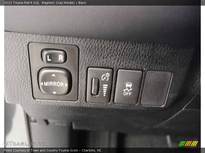 Magnetic Gray Metallic / Black 2013 Toyota RAV4 XLE