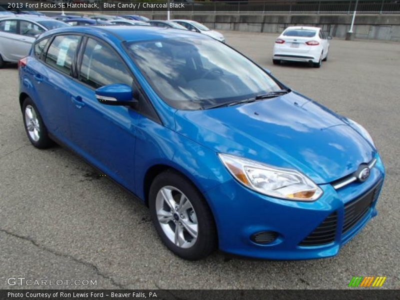 Blue Candy / Charcoal Black 2013 Ford Focus SE Hatchback