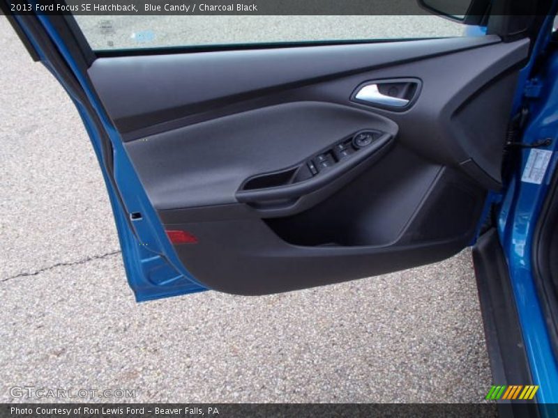 Blue Candy / Charcoal Black 2013 Ford Focus SE Hatchback