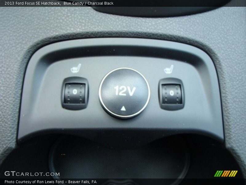 Blue Candy / Charcoal Black 2013 Ford Focus SE Hatchback