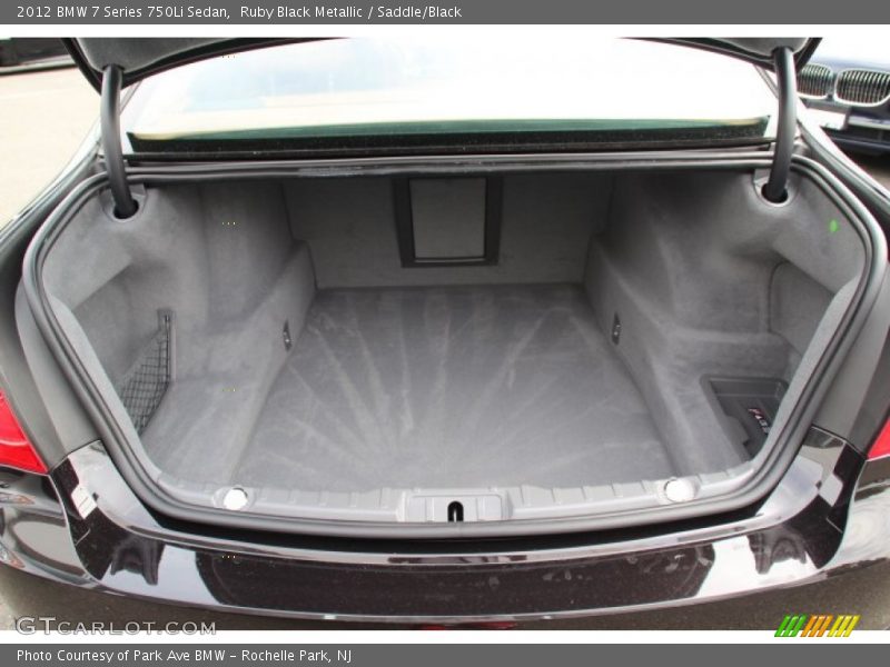  2012 7 Series 750Li Sedan Trunk