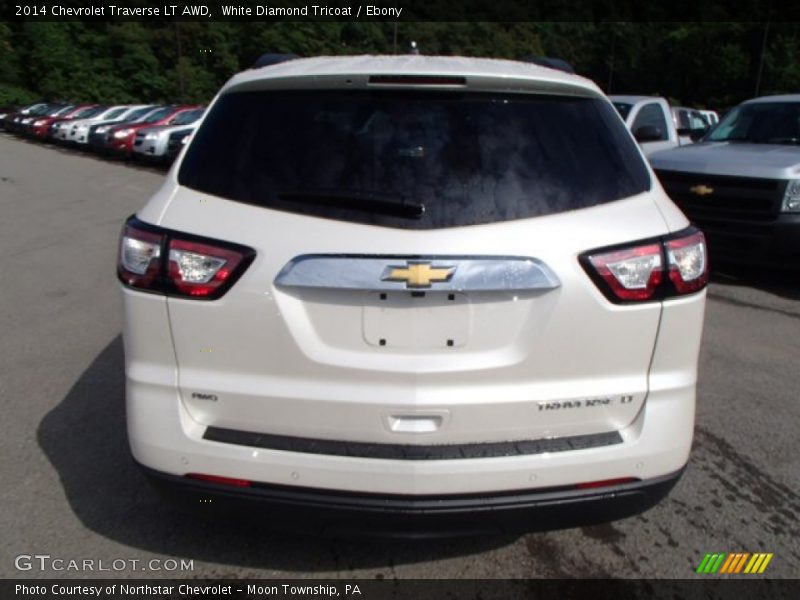 White Diamond Tricoat / Ebony 2014 Chevrolet Traverse LT AWD