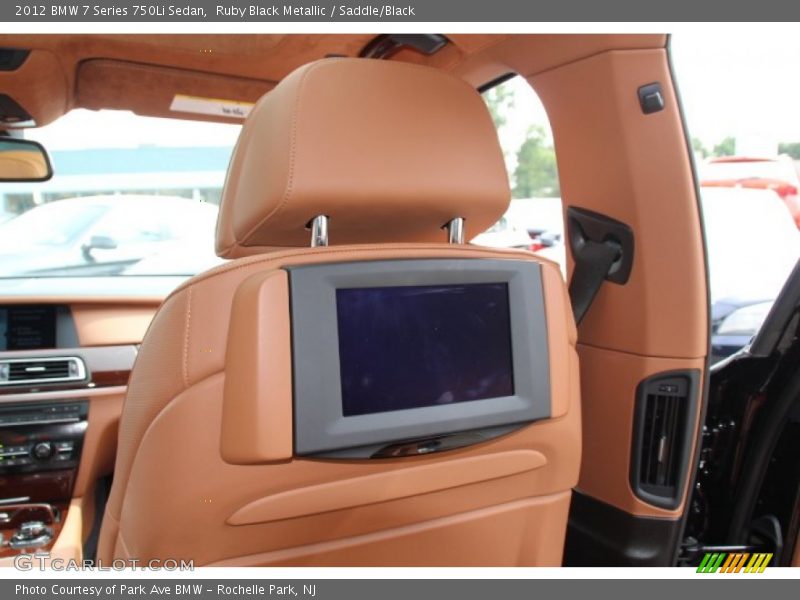 Entertainment System of 2012 7 Series 750Li Sedan