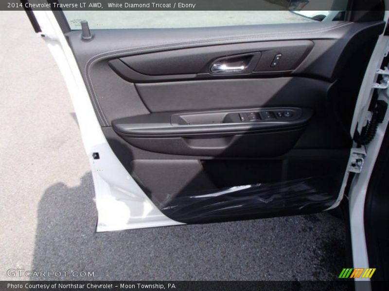 White Diamond Tricoat / Ebony 2014 Chevrolet Traverse LT AWD