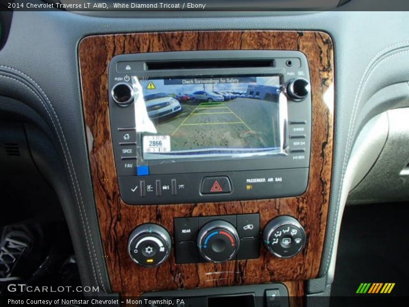 Controls of 2014 Traverse LT AWD