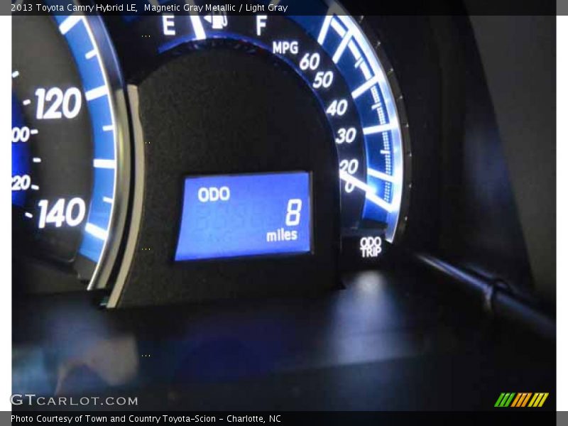 Magnetic Gray Metallic / Light Gray 2013 Toyota Camry Hybrid LE
