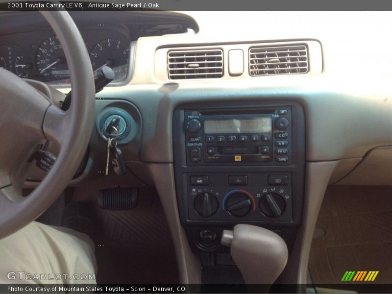 Antique Sage Pearl / Oak 2001 Toyota Camry LE V6