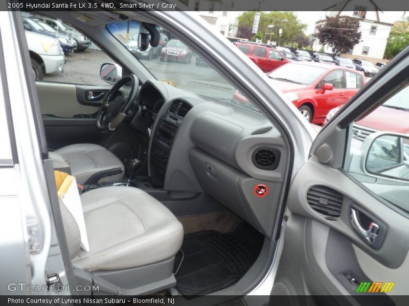 Smart Silver / Gray 2005 Hyundai Santa Fe LX 3.5 4WD
