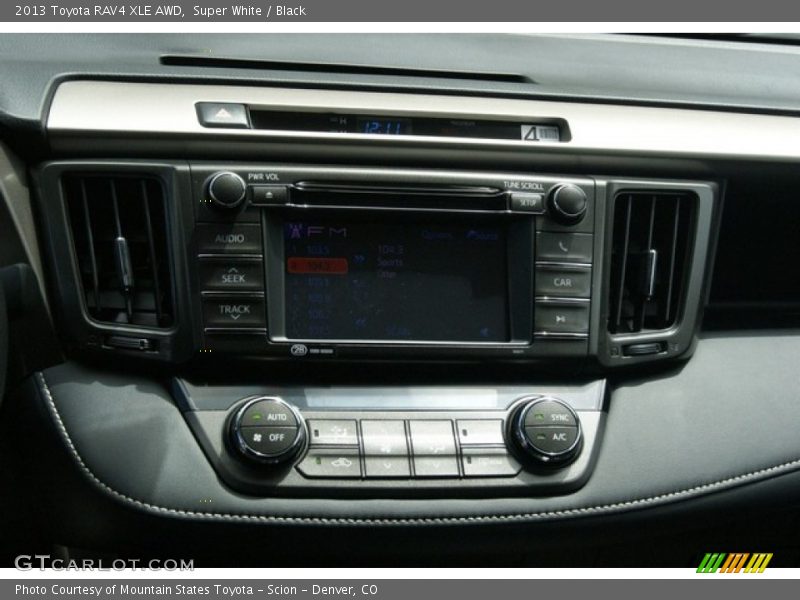 Super White / Black 2013 Toyota RAV4 XLE AWD