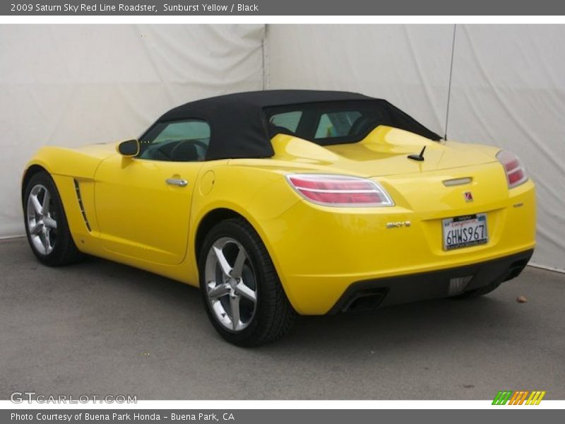 Sunburst Yellow / Black 2009 Saturn Sky Red Line Roadster