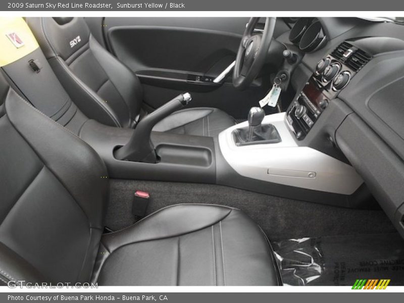 Sunburst Yellow / Black 2009 Saturn Sky Red Line Roadster