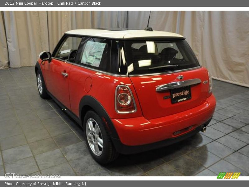 Chili Red / Carbon Black 2013 Mini Cooper Hardtop