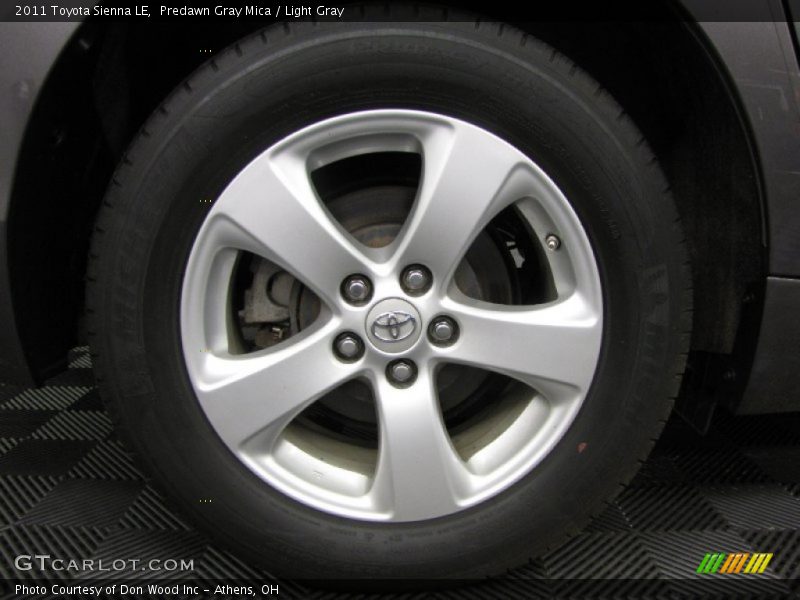 Predawn Gray Mica / Light Gray 2011 Toyota Sienna LE