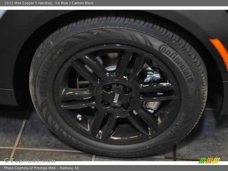 Ice Blue / Carbon Black 2013 Mini Cooper S Hardtop