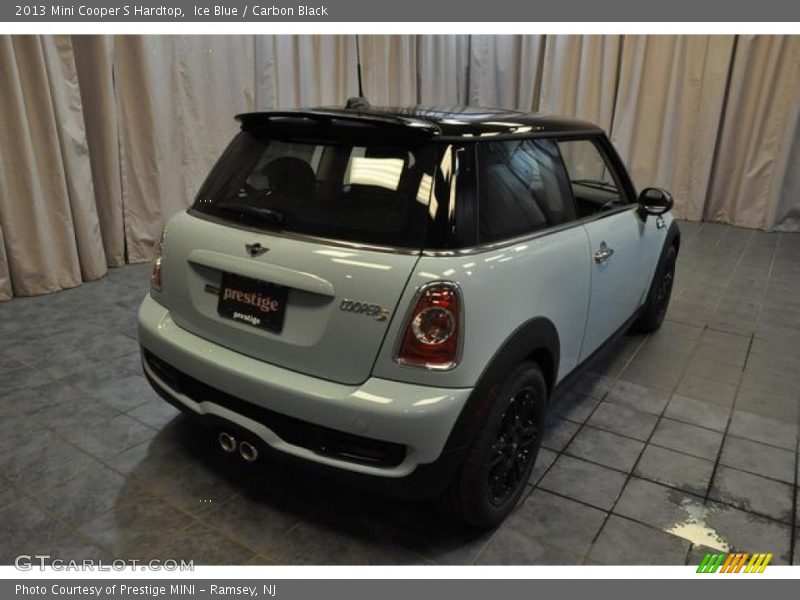 Ice Blue / Carbon Black 2013 Mini Cooper S Hardtop