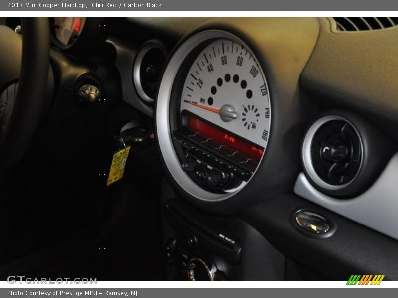 Chili Red / Carbon Black 2013 Mini Cooper Hardtop