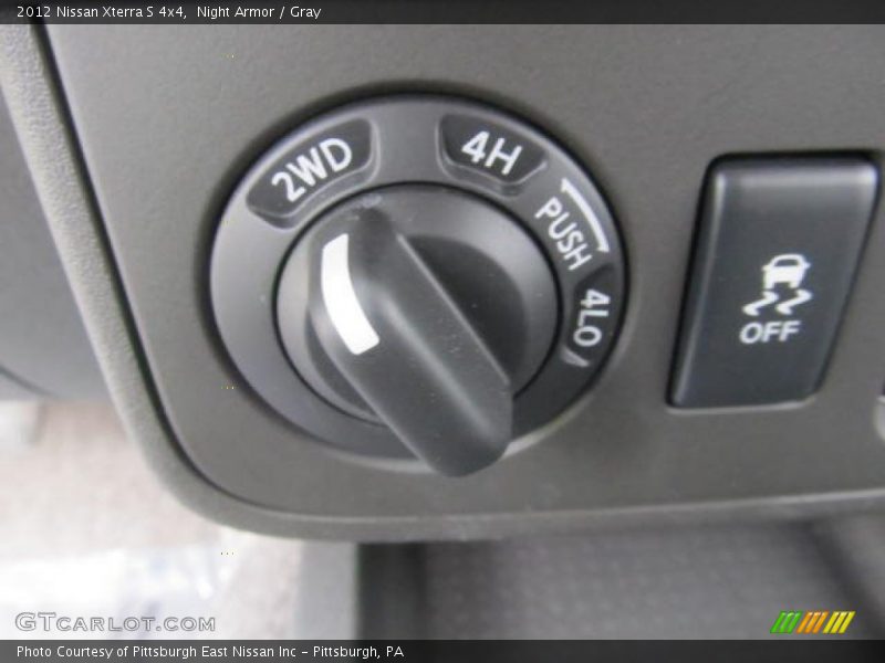 Controls of 2012 Xterra S 4x4