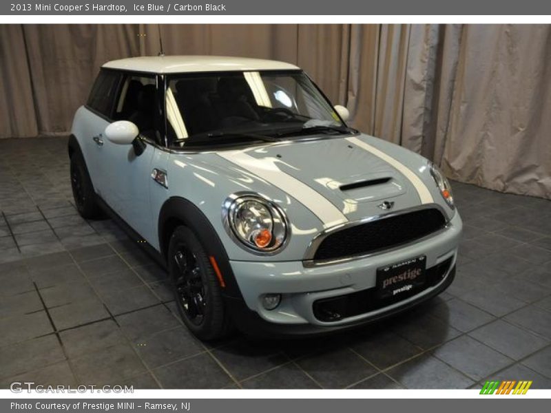 Ice Blue / Carbon Black 2013 Mini Cooper S Hardtop