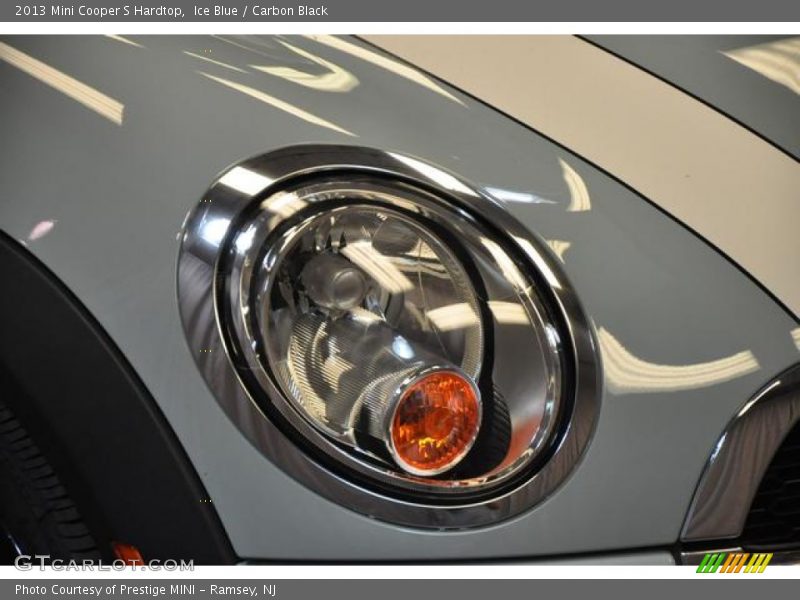 Ice Blue / Carbon Black 2013 Mini Cooper S Hardtop