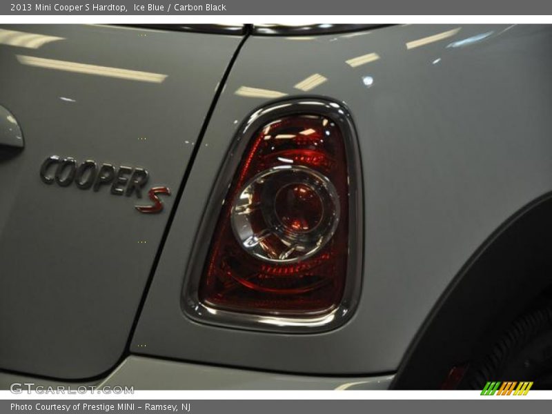Ice Blue / Carbon Black 2013 Mini Cooper S Hardtop