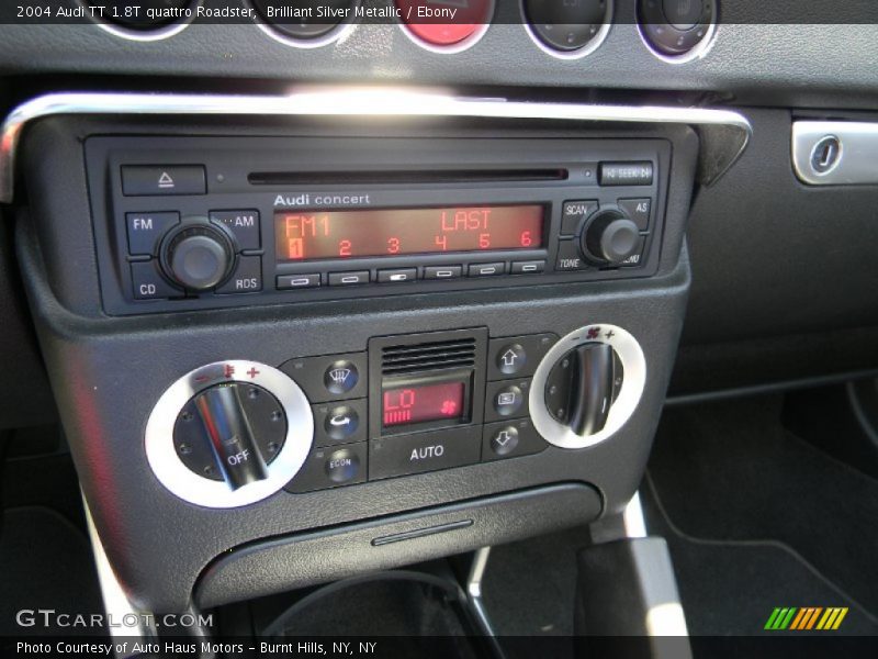 Controls of 2004 TT 1.8T quattro Roadster