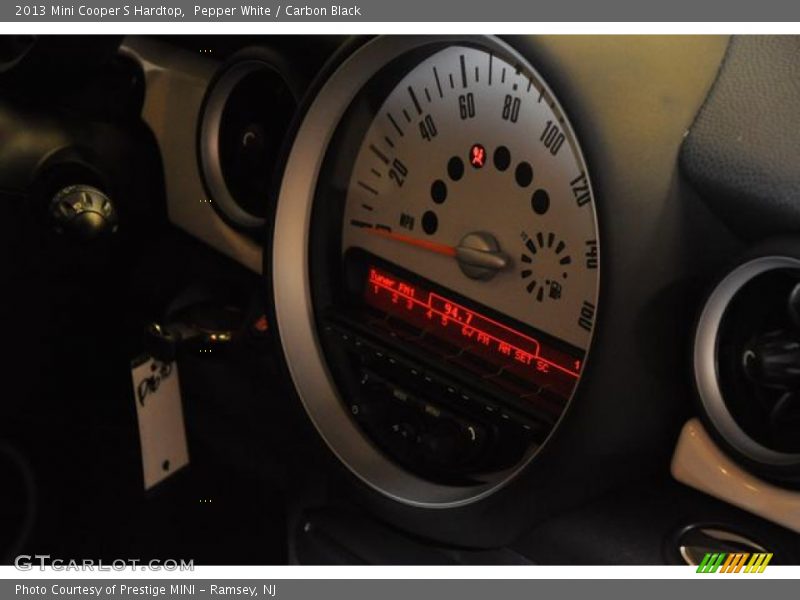 Pepper White / Carbon Black 2013 Mini Cooper S Hardtop