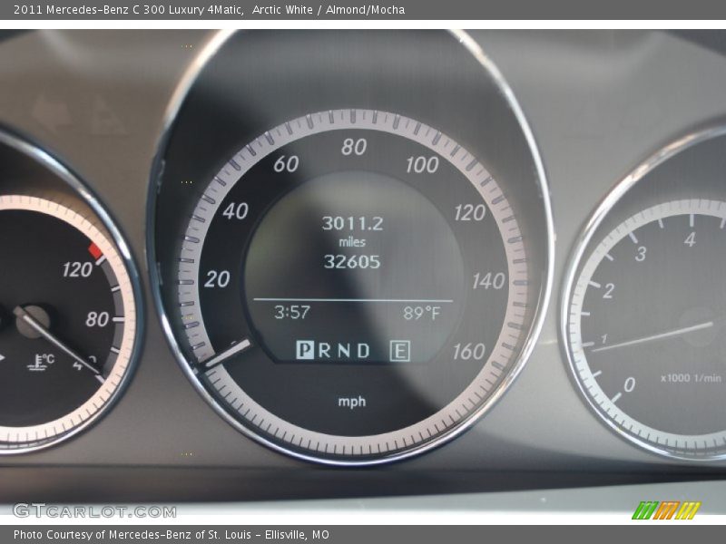 Arctic White / Almond/Mocha 2011 Mercedes-Benz C 300 Luxury 4Matic