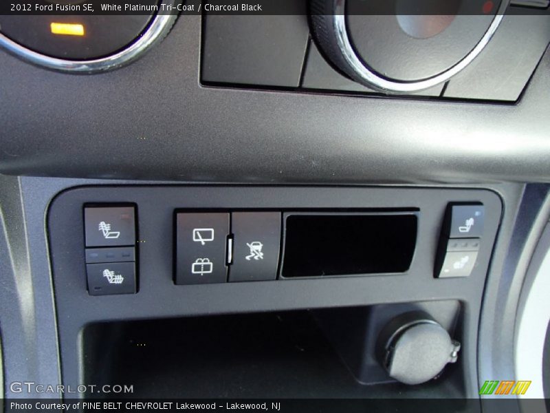 White Platinum Tri-Coat / Charcoal Black 2012 Ford Fusion SE