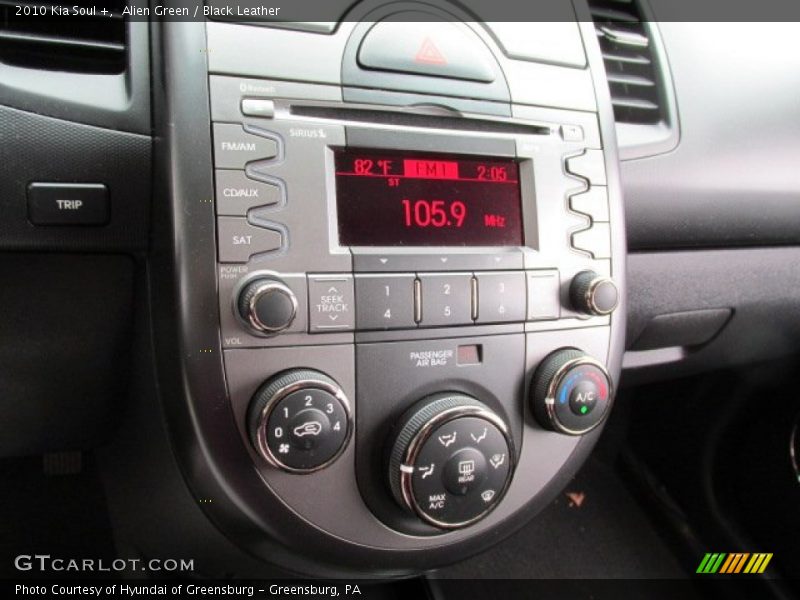 Alien Green / Black Leather 2010 Kia Soul +