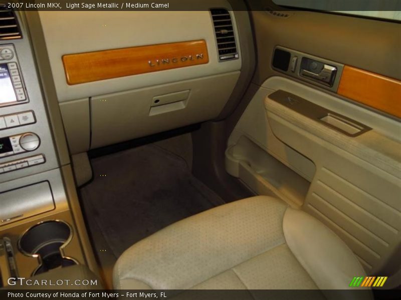 Light Sage Metallic / Medium Camel 2007 Lincoln MKX