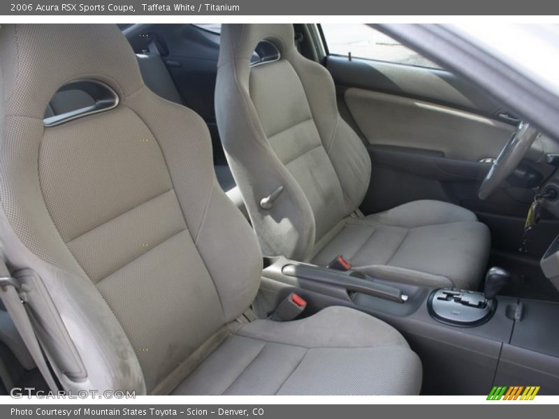 Front Seat of 2006 RSX Sports Coupe