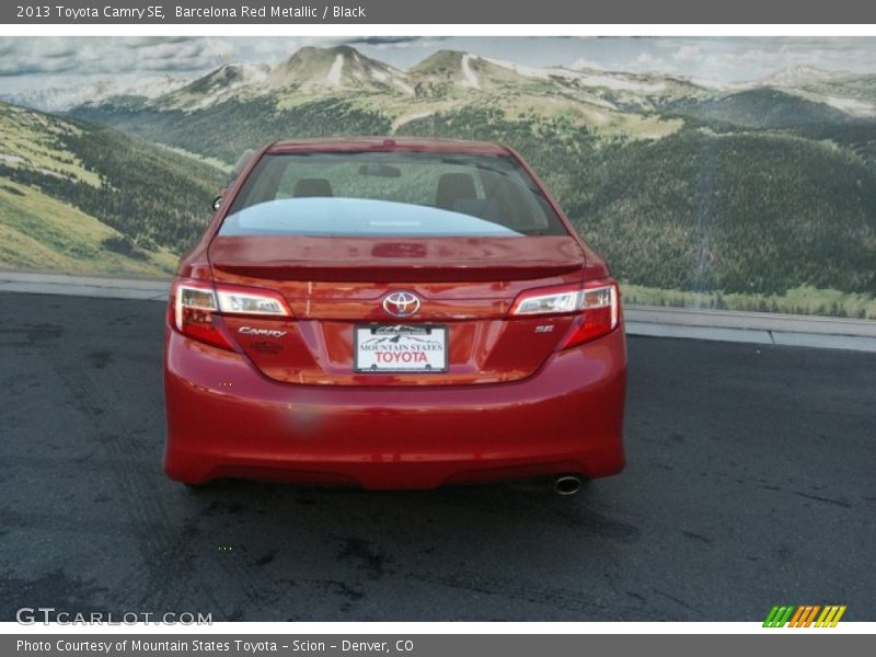 Barcelona Red Metallic / Black 2013 Toyota Camry SE