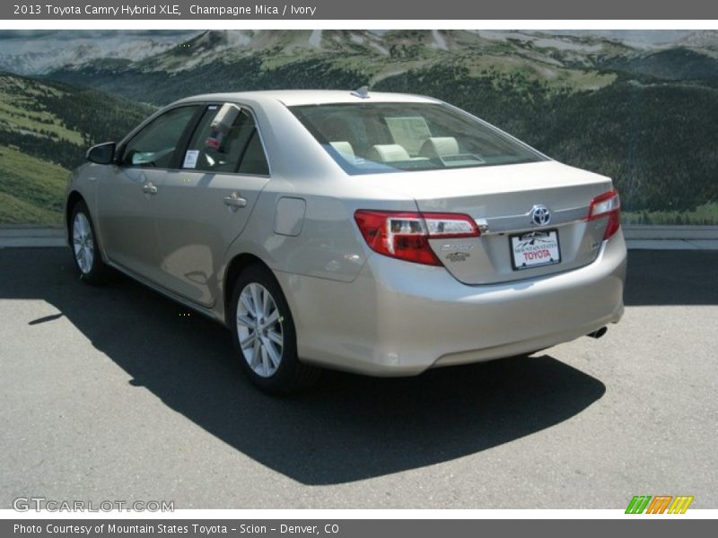 Champagne Mica / Ivory 2013 Toyota Camry Hybrid XLE
